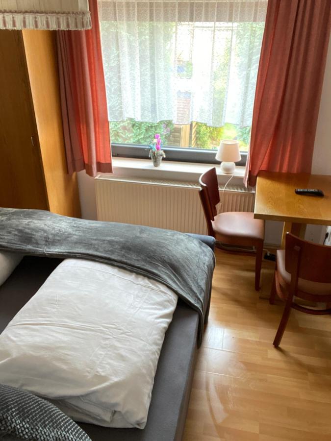 Hotel Und Pension Brunnenhof Bad Salzuflen Exterior photo